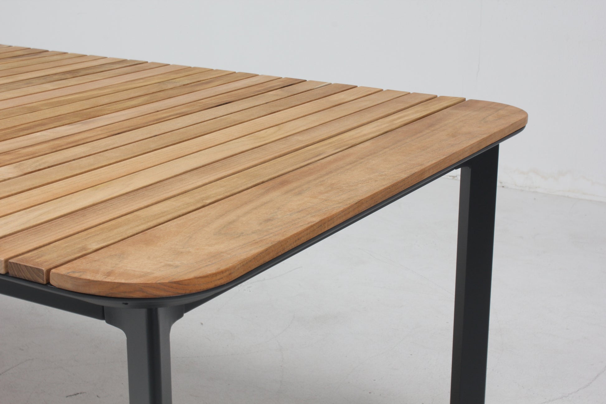 Table de jardin aluminium et bois Piana